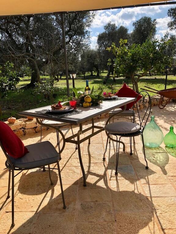 Chateaux Des Trulli San Michele Salentino Exterior foto